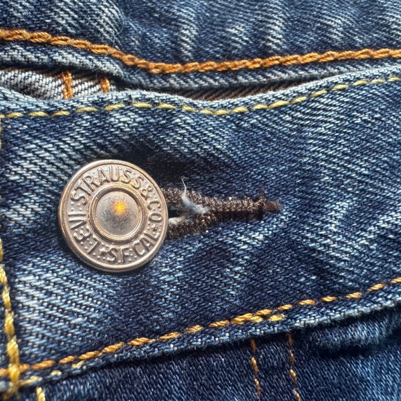 42x32 Men's Levis 550 - Picture 4 of 5